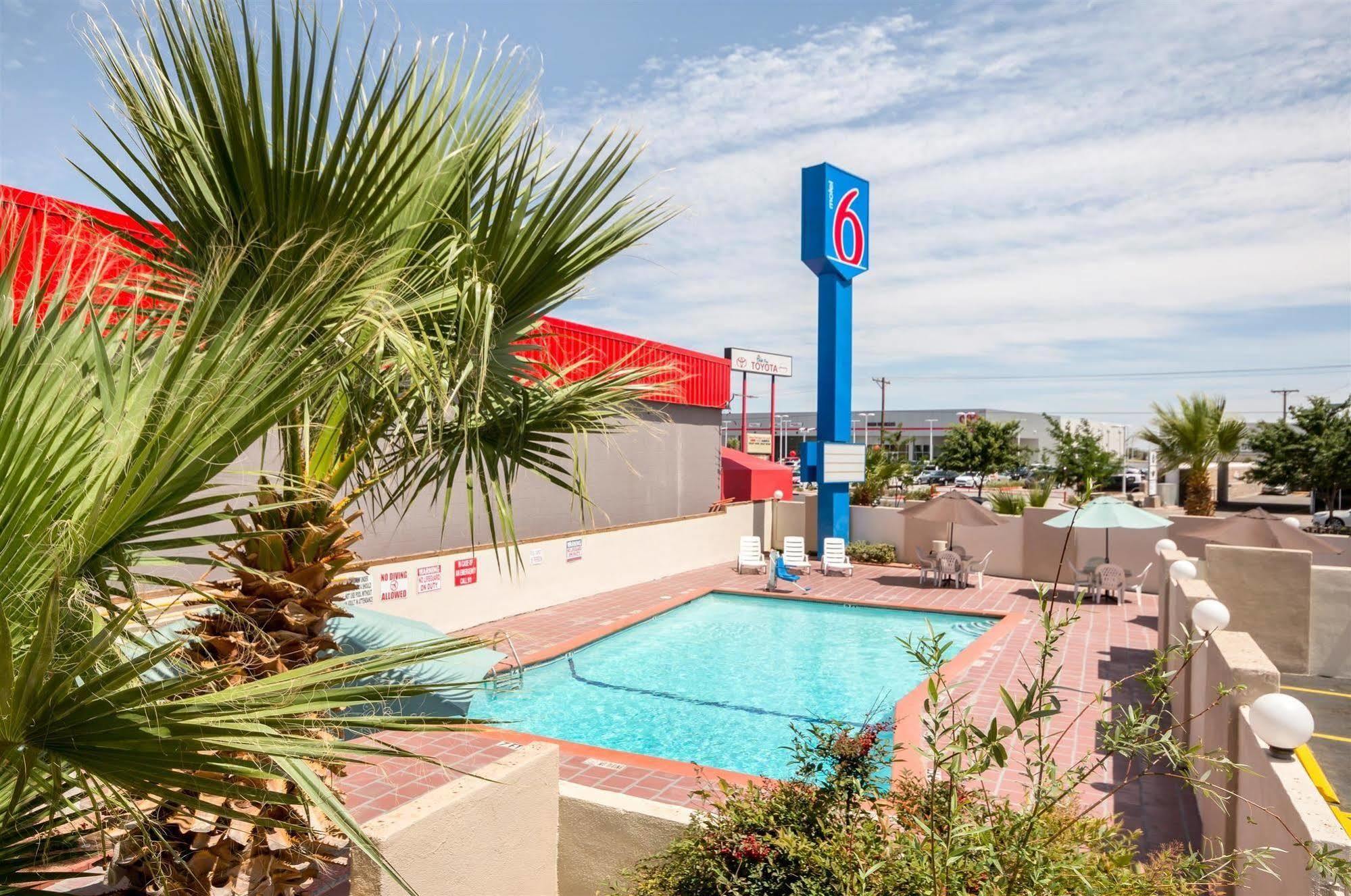 Motel 6-El Paso, Tx - Airport - Fort Bliss מראה חיצוני תמונה